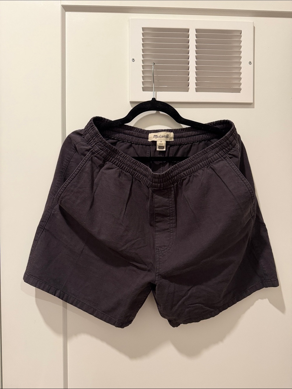Madewell Men’s Charcoal Elastic-Waist Utility Shorts